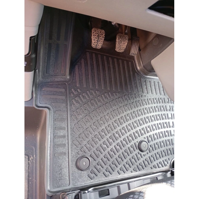 Ford Transit Custom (Kapalı Kasa) 2024 Sonrası Havuzlu Paspas