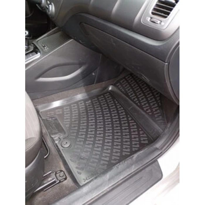 Kia Cerato 2012-2018 Havuzlu Paspas