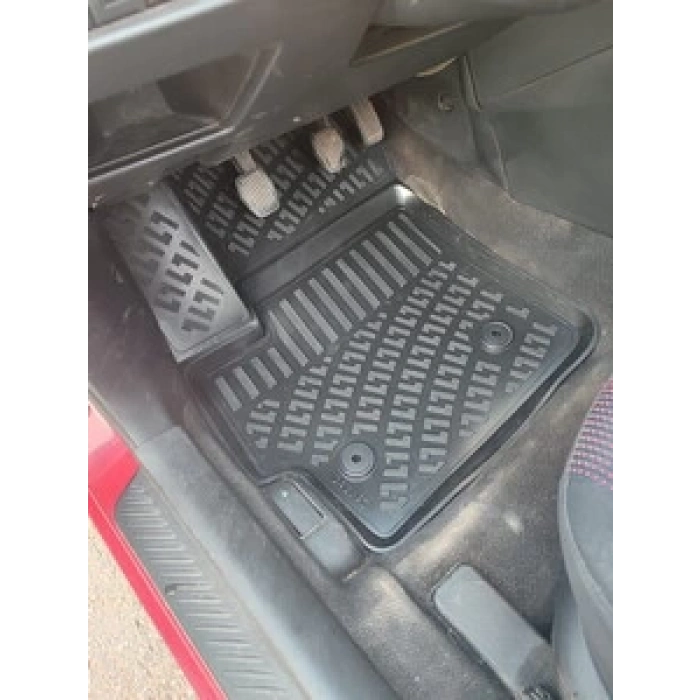 Mazda 3 2003-2009 Havuzlu Paspas