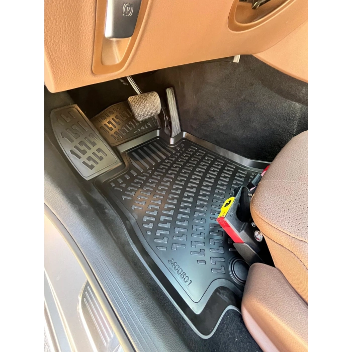 Mercedes-Benz E Serisi 2017-2023 W213 Havuzlu Paspas