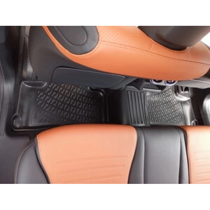 Mercedes-Benz GLC SUV 2023 Sonrası Havuzlu Paspas