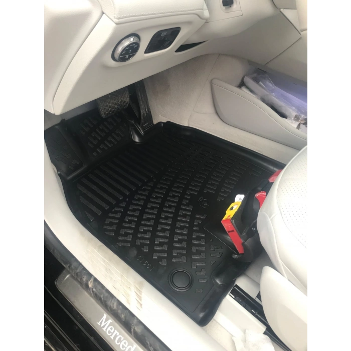 Mercedes EQE 2022 Sonrası Havuzlu Paspas