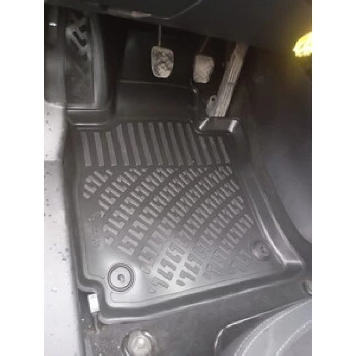 SsangYong Tivoli 2015 Sonrası Havuzlu Paspas