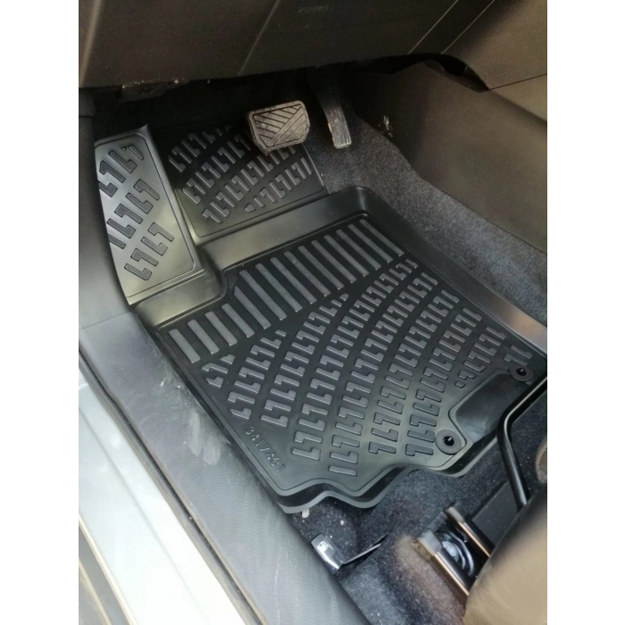 Suzuki Vitara 2015 Sonrası Havuzlu Paspas