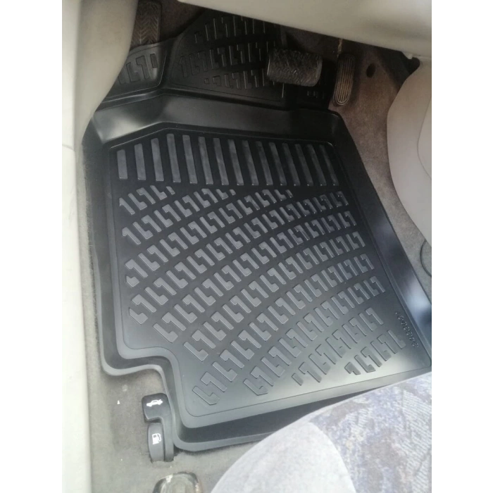 Toyota Corolla 1998-2002 Havuzlu Paspas