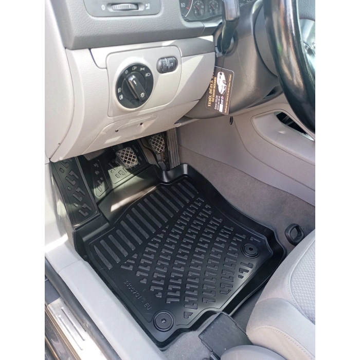 Volkswagen Golf 5 2003-2009 Havuzlu Paspas