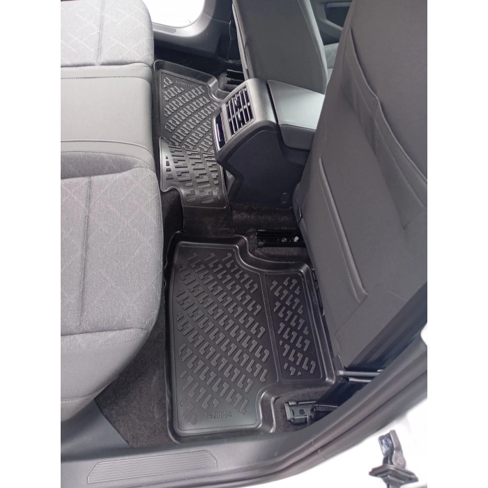 Volkswagen Golf 8 2019 Sonrası Havuzlu Paspas | e-Tsi