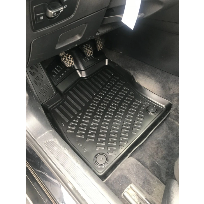 Volkswagen Passat B8 2015-2022 Havuzlu Paspas