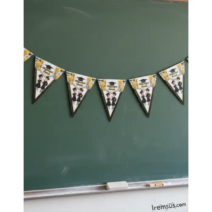 Mezuniyet Partisi Yazılı Flama Siyah Gold Renk Süsleme 200 cm Mezuniyet Partisi Süsleme