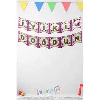 Kelebekli Konsept Iyiki Doğdun Yazı Banner 2mt