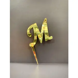 M Harfi Pasta - Cupcake Üzeri Pleksi