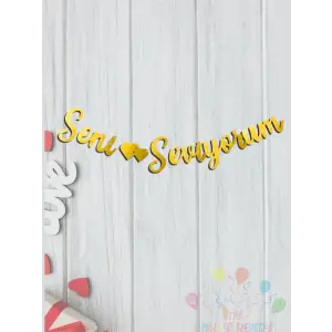 Seni Seviyorum Yazılı Kaligrafi Banner Yazısı Gold Renk Sevgili Süprizi 150 cm