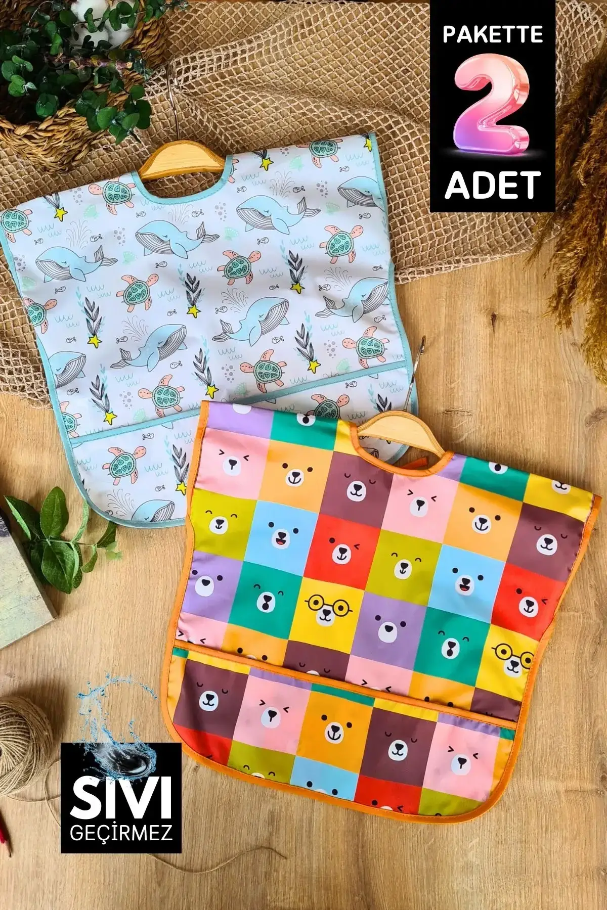 Colour- Dolphin Desenli Sıvı Geçirmez Kolsuz 6-24 Ay 2li Aktivite ve Mama Önlüğü