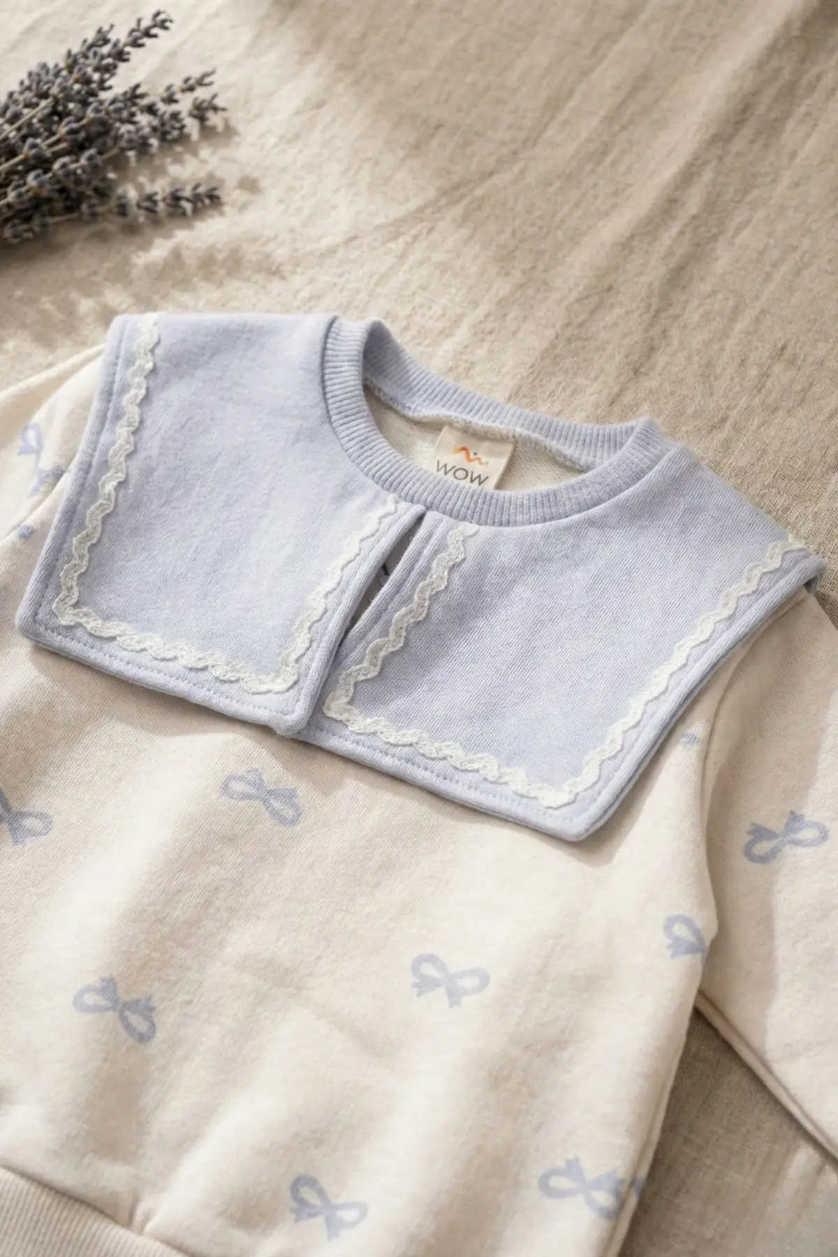 Fiyonk Desenli Yaka Detaylı Mevsimlik Kız Çocuk Takım