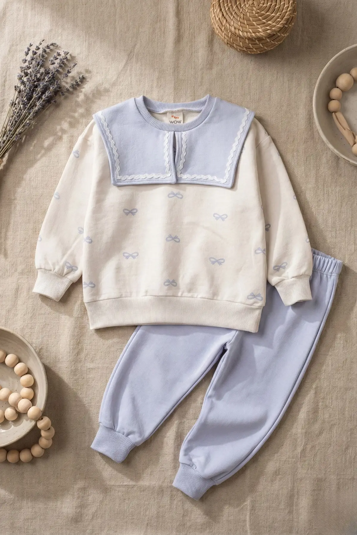 Fiyonk Desenli Yaka Detaylı Mevsimlik Kız Çocuk Takım