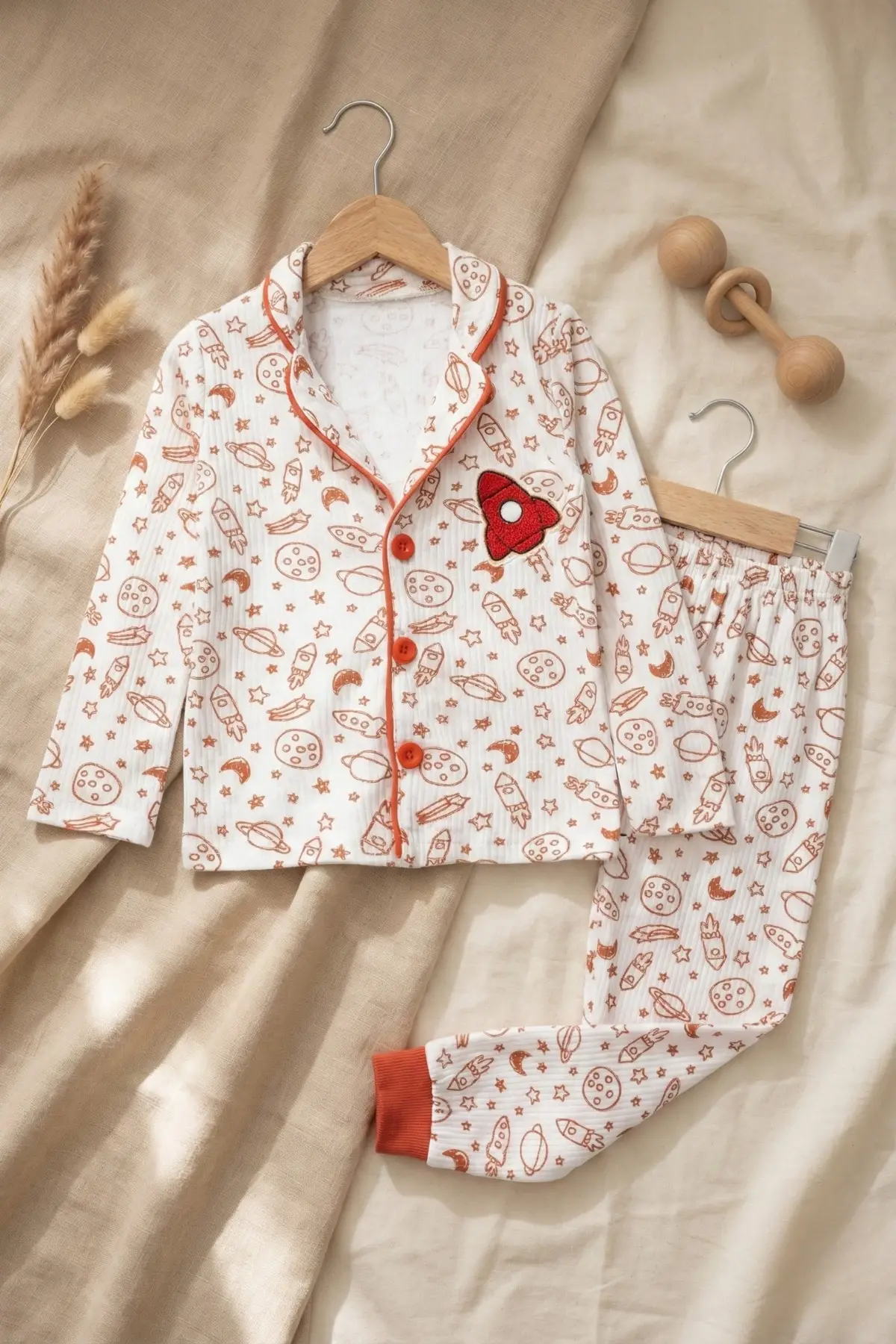 Galaksi Roket Nakışlı % 100 Pamuk Yakalı Erkek Çocuk Pijama Takımı
