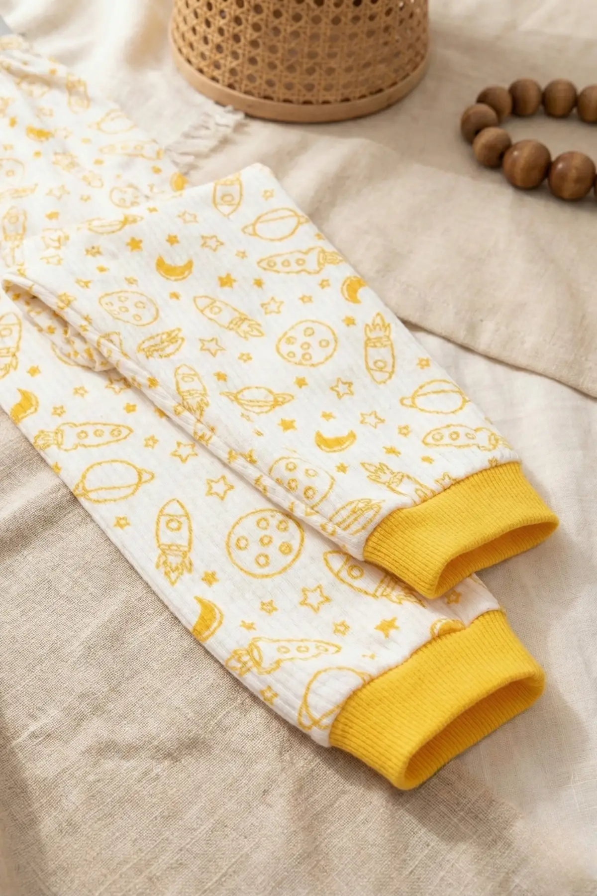 Galaksi Roket Nakışlı % 100 Pamuk Yakalı Erkek Çocuk Pijama Takımı