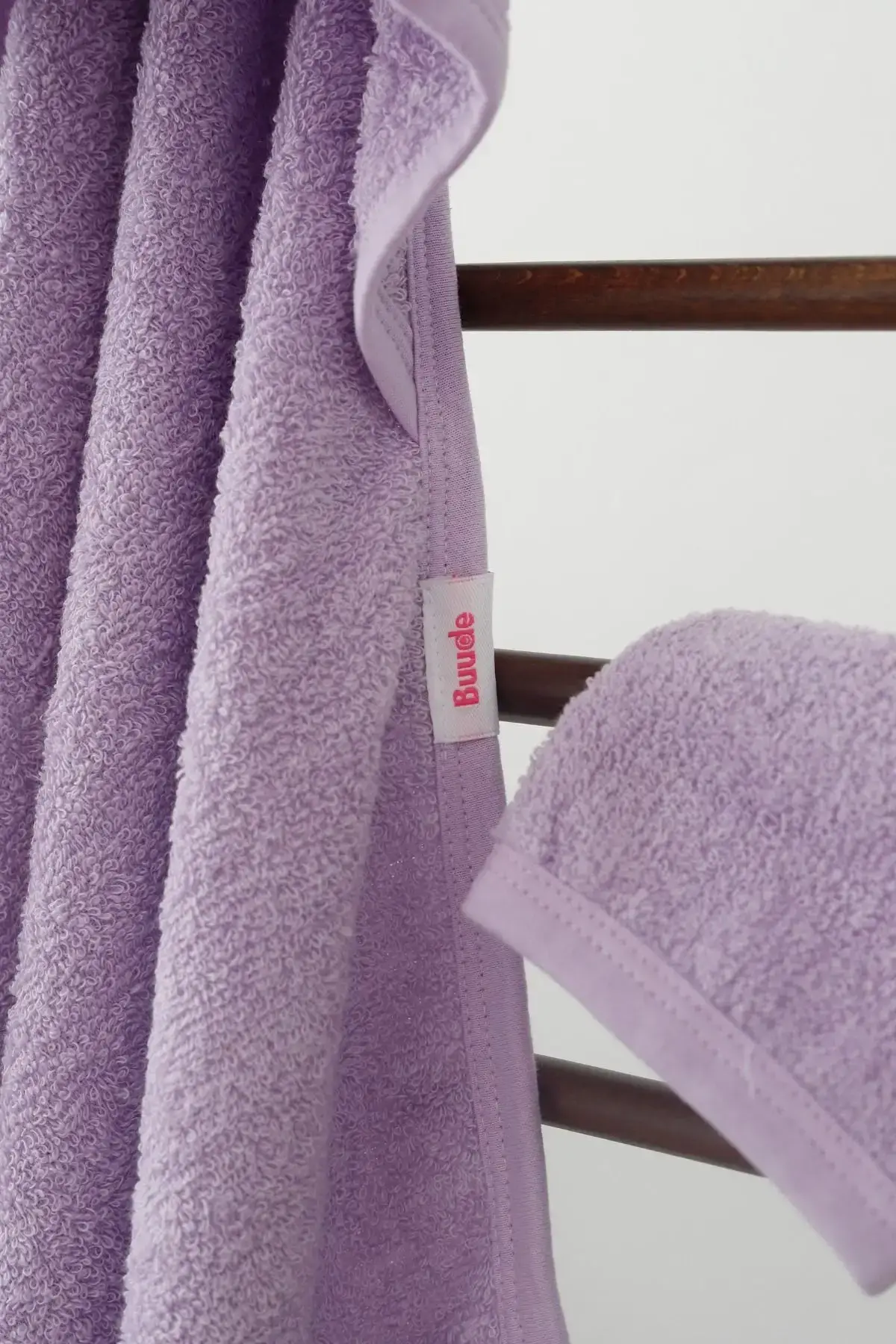 Penguen Nakışlı Unisex Şapka ve Keseli Bebek Banyo Havlusu