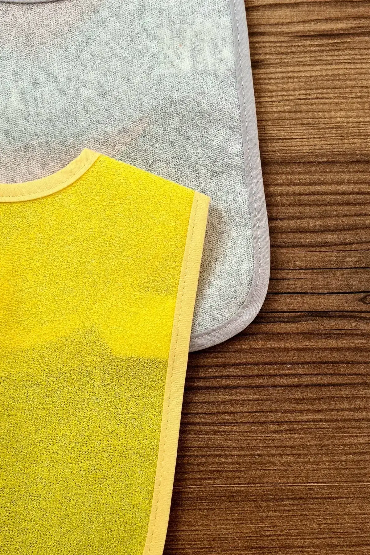 Pratik 3lü Sıvı Geçirmez Bebek Mama Önlüğü 0-18 Ay