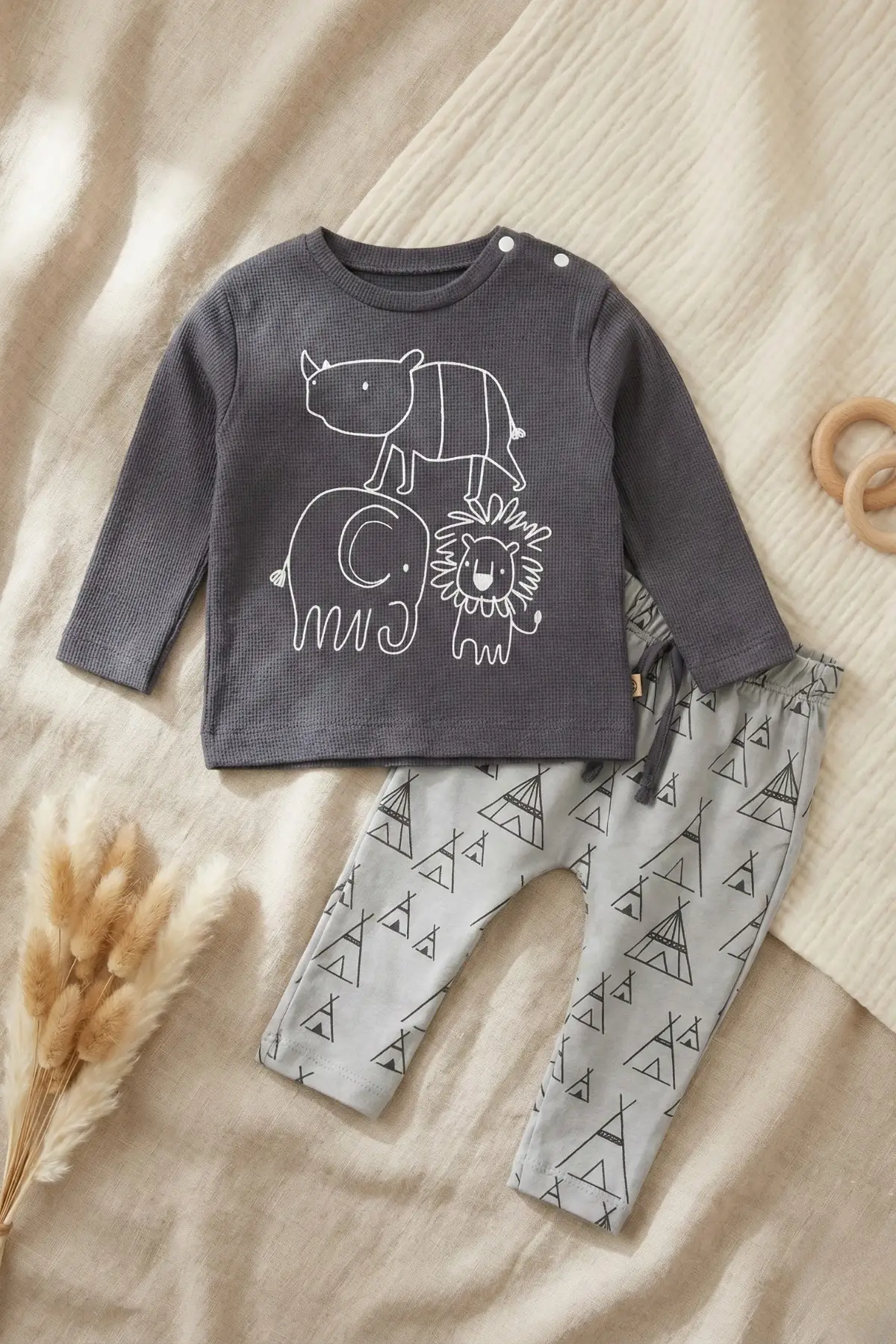 Safari Baskılı Waffle Kumaş Mevsimlik Erkek Bebek Takım