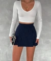 Çift yırtmaç detay çizgili şortlu etek