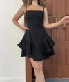Fırfır detay askılı mini elbise