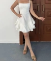 Fırfır detay askılı mini elbise