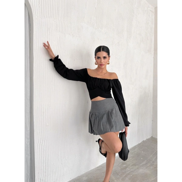 Altı çapraz büzgülü crop