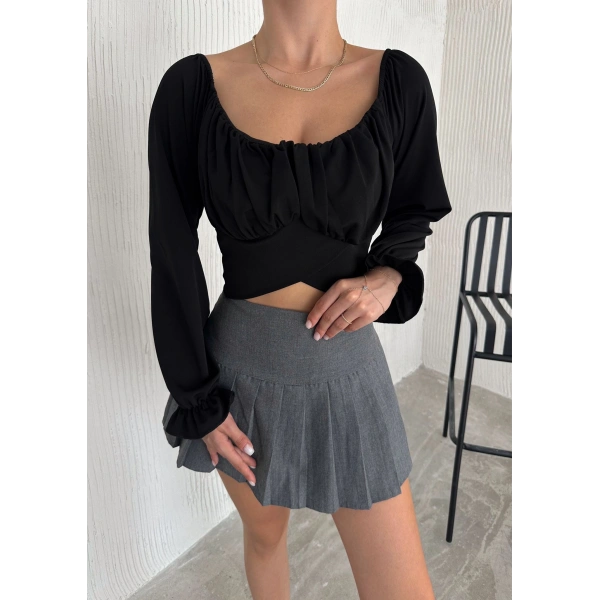 Altı çapraz büzgülü crop