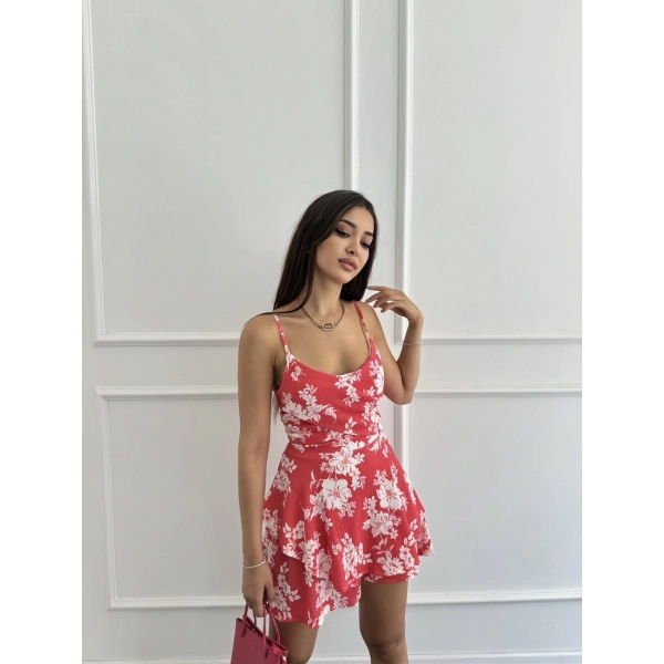 İp askılı desenli şortlu kısa elbise