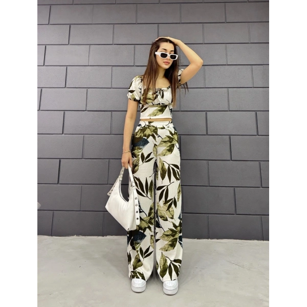 Yaprak desenli gofre pantolonlu ikili takım