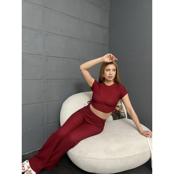 Yan büzgü detay bluz ve pantolonlu ikili takım