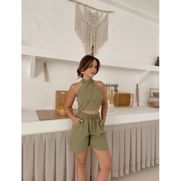 Boyundan bağlamalı keten şortlu takım