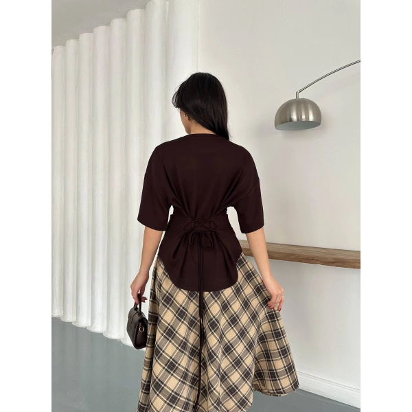 Arkadan Bağlamalı Bluz