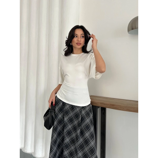 Arkadan Bağlamalı Bluz