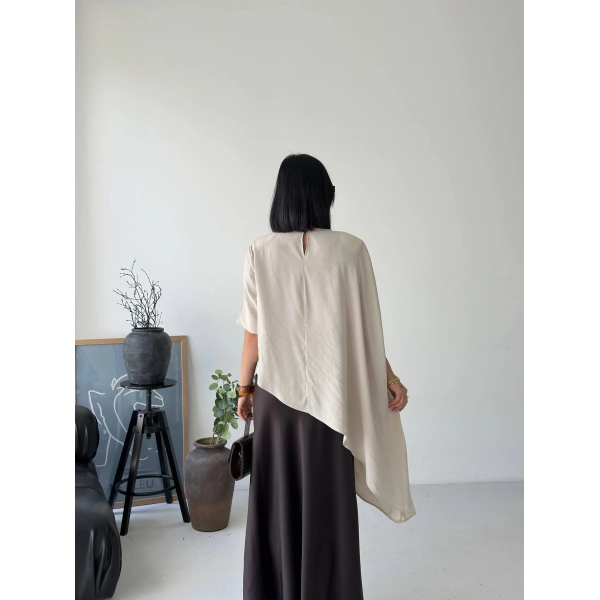 Asimetrik Dökümlü Salaş Bluz