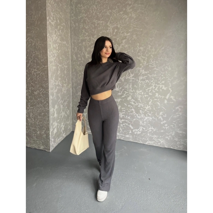 Fitili crop ve pantolonlu triko ikili takım