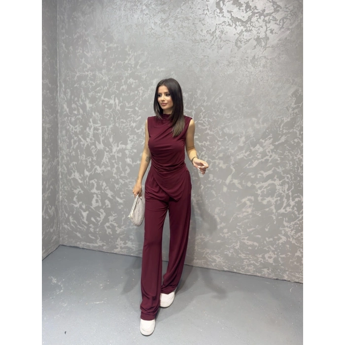 Asimetrik detay bluz ve pantolonlu ikili takım