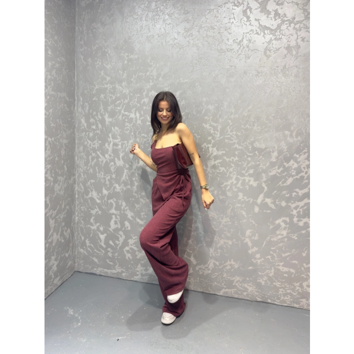 Yan büzgülü bluz ve pantolonlu ikili takım