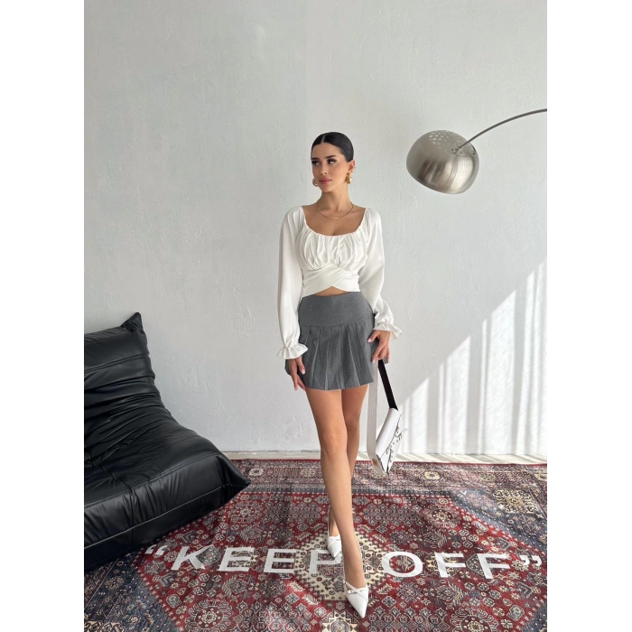 Altı çapraz büzgülü crop