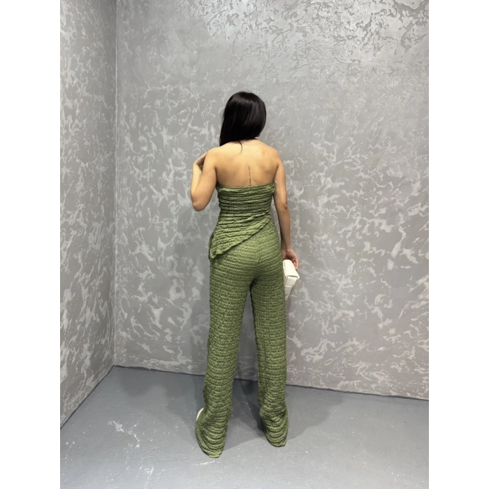 Straplez bluz ve pantolonlu gofre takım