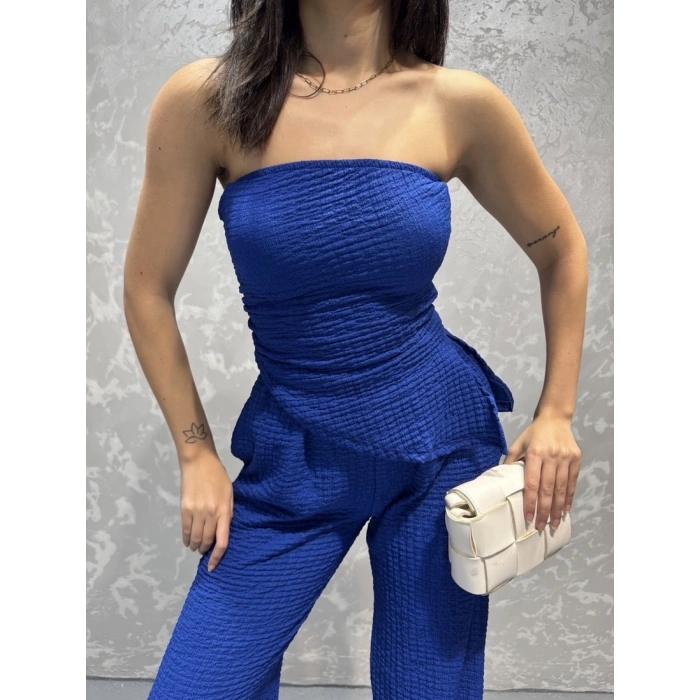 Straplez bluz ve pantolonlu gofre takım