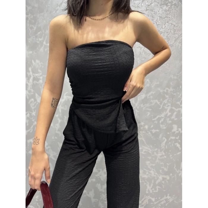 Straplez bluz ve pantolonlu gofre takım