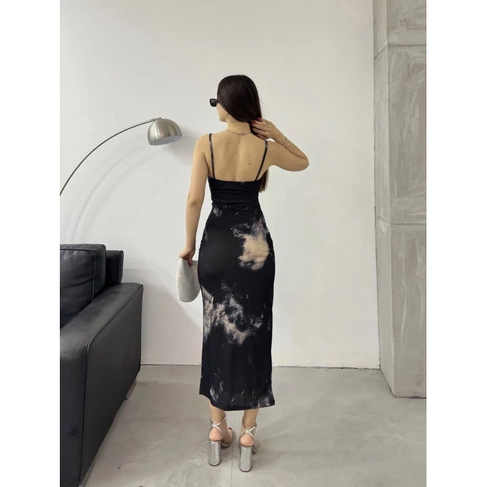 Askılı desenli elbise