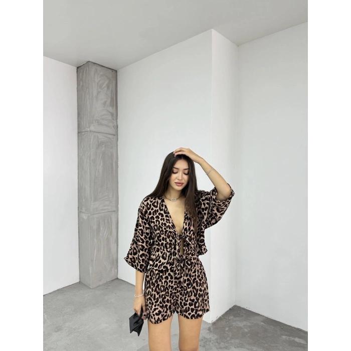 Klim desen şortlu kimono takım