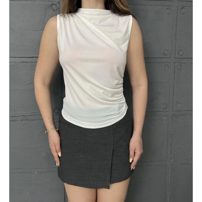 Sıfır kol Drapeli bluz