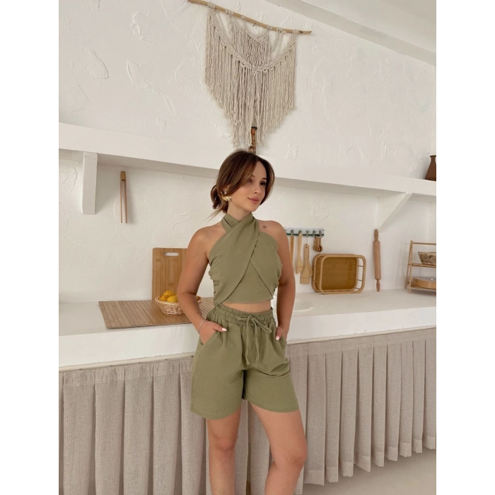 Boyundan bağlamalı keten şortlu takım
