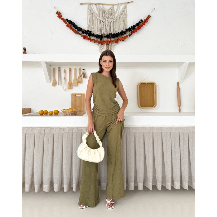 Sıfır kol Drapeli bluz ve pantolonlu ikili takım