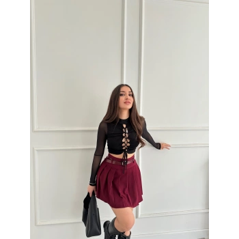 Pileli kemerli şortlu etek