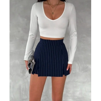 Çift yırtmaç detay çizgili şortlu etek